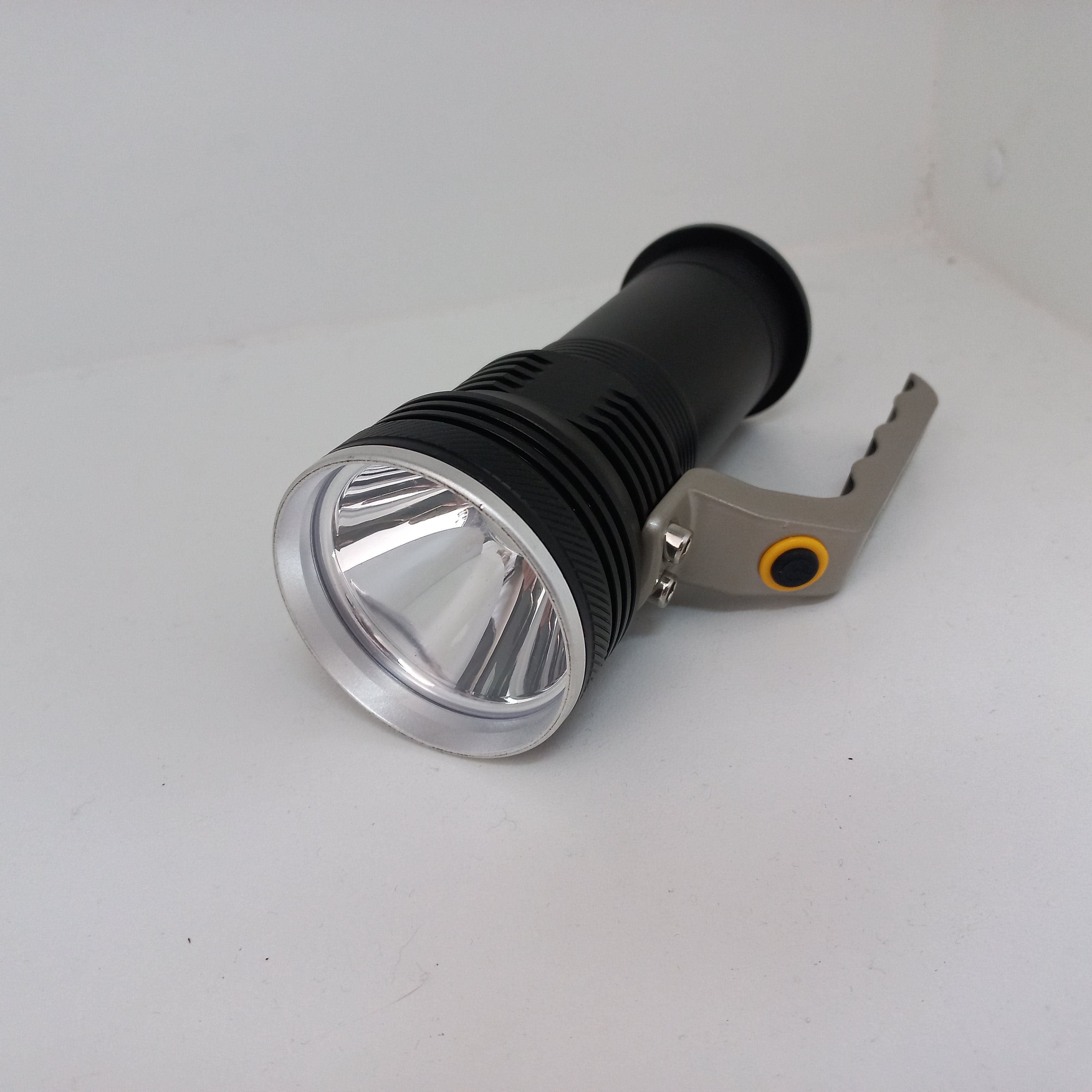 Rechargeable Flashlight with Handel