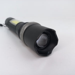 Medium Zoomable LED Light